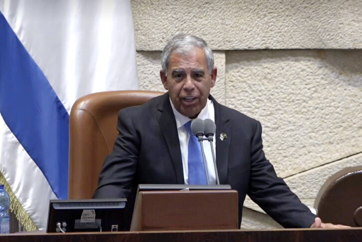 יו"ר הכנסת ח"כ מיקי לוי. מאז ינואר 192 הכנסת פועלת ללא ועדה ציבורית לקביעת שכר הח"כים (צילום: ערוץ כנסת) יו"ר הכנסת מיקי לוי מליאה מליאת הכנסת השבעה השבעת ממשלה ממשלת השינוי כנסת