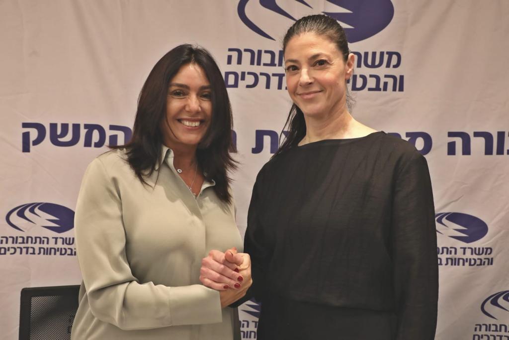 שרת תחבורה הנכנסת מרב מיכאלי ושרת התחבורה היוצאת מירי רגב (ששון תירם דוברות משרד התחבורה) שרת תחבורה מרב מיכאלי מירי רגב חילופים משרד התחבורה