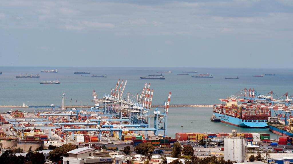 העימות שעלול לטרפד את ההפרטה: האם נמל חיפה ישלוט בשטחי נדל&quot;ן ומסחר? 