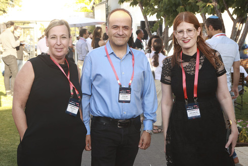 מימין בת שבע משה, יואב צרויה ורינת רמלר, צילום: עמית שעל