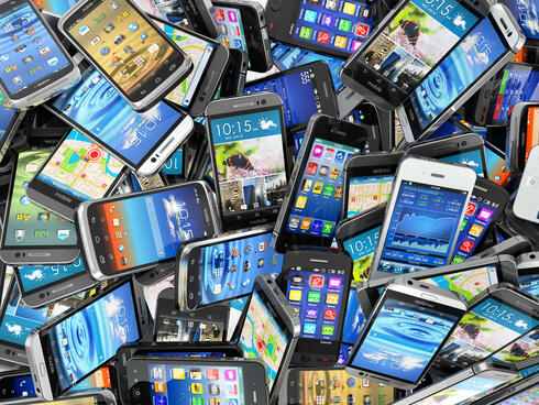 מיחזור טלפונים סלולריים, צילום: שאטרסטוק