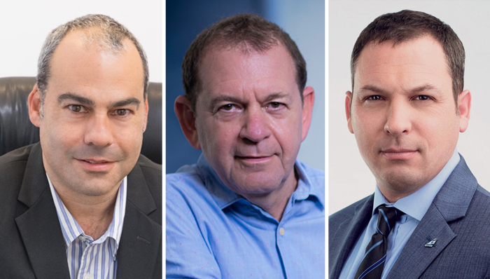 מימין: מנכ"ל אל על אביגל שורק, מנכ"ל ישראייר אורי סירקיס ומנכ"ל ארקיע גדי טפר (צילום: יובל חן) אביגל שורק אורי סירקיס גדי טפר
