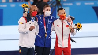 ארטיום דולגופיאט על הפודיום, צילום: אורן אהרוני