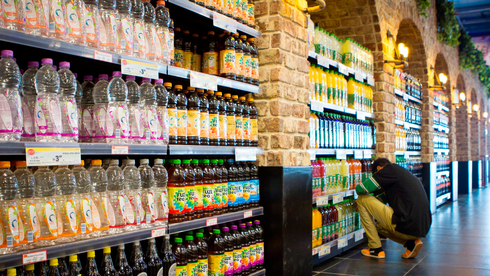 הצרכנים שותים יותר: רגע לפני עליות המס, שוק המשקאות תוסס