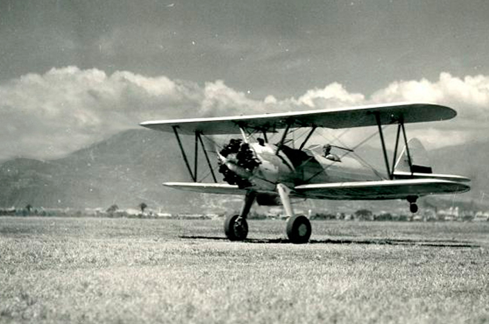 מטוס סטירמן עם פתח כיבוי בגחונו (אילוסטרציה), צילום: Wikimedia