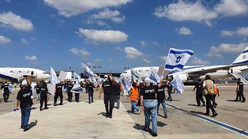 עיצומים בשדות התעופה: שיבושים קשים בנתב"ג; רמון ייסגר ב-14:00 - Vimarsana News