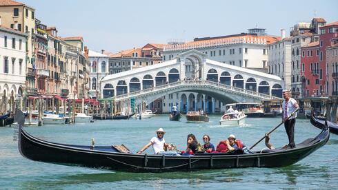 מינואר: ונציה תגבה דמי כניסה מתיירים שיגיעו לביקור יומי