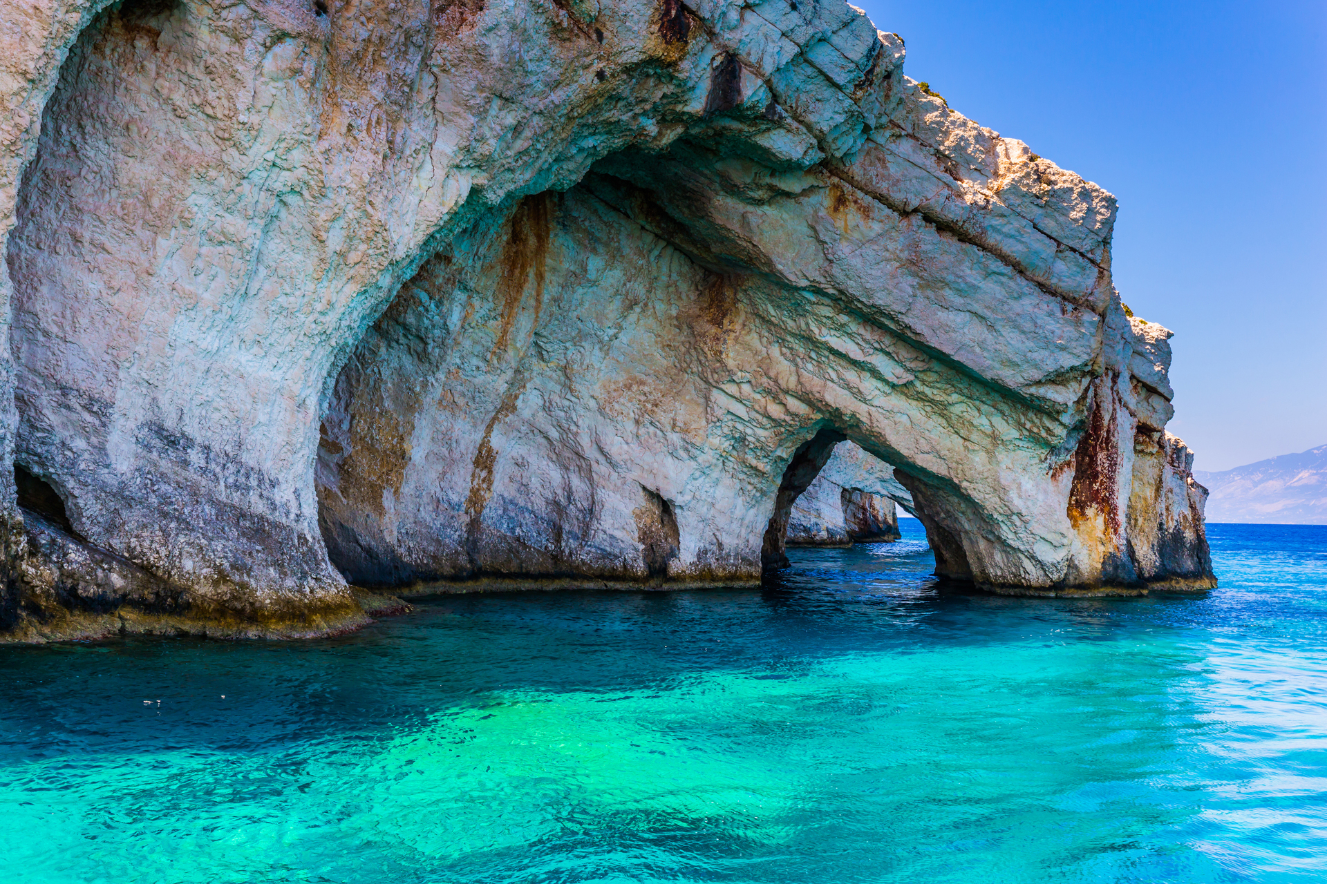 פוטו מקומות שחייבים להיות בהם המערה הכחולה זקינתוס יוון