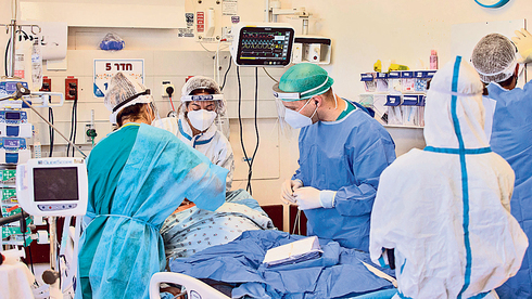 עוד 5,784 נדבקו בקורונה מחצות, רק 4% מהם חוסנו במנת דחף