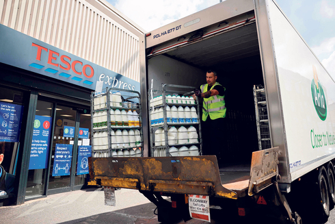 נהג משאית בלונדון, צילום: איי אף פי 