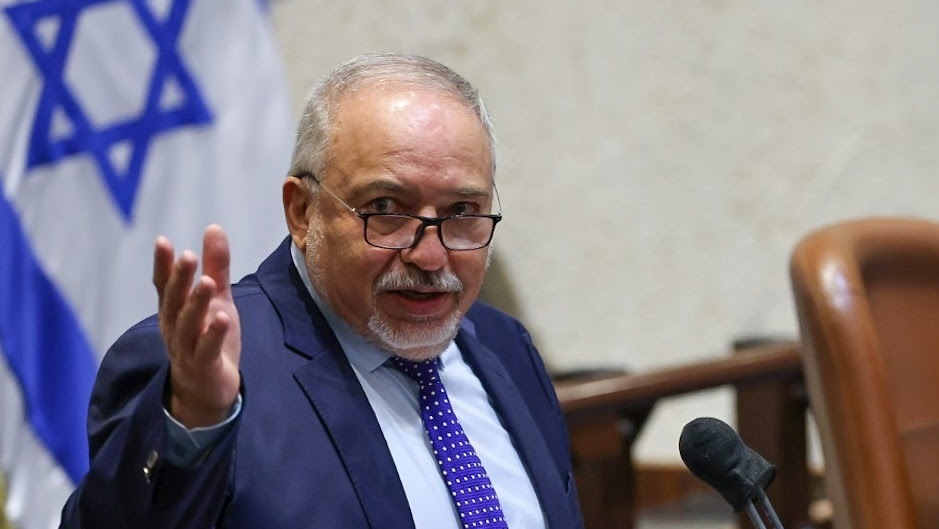 ארגז הכלים של ליברמן: 10 מעכבי בעירה לשוק הדיור