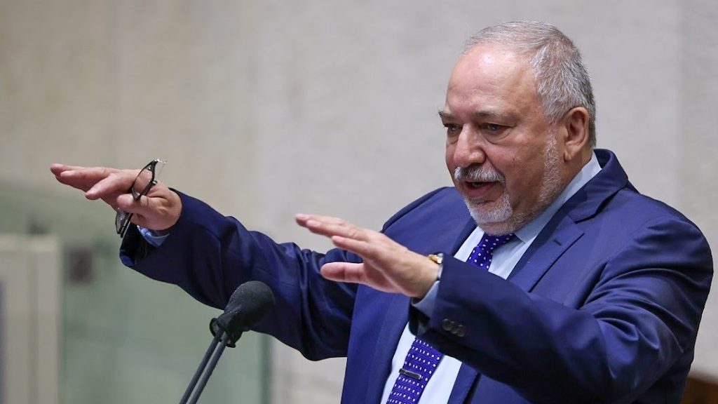 שר האוצר אביגדור ליברמן התאוששות התעסוקה מפגרת אחרי התוצר (צילום: נועם מושקוביץ/דוברות הכנסת) אביגדור ליברמן מליאה מליאת הכנסת כנסת הצעת חוק תקציב
