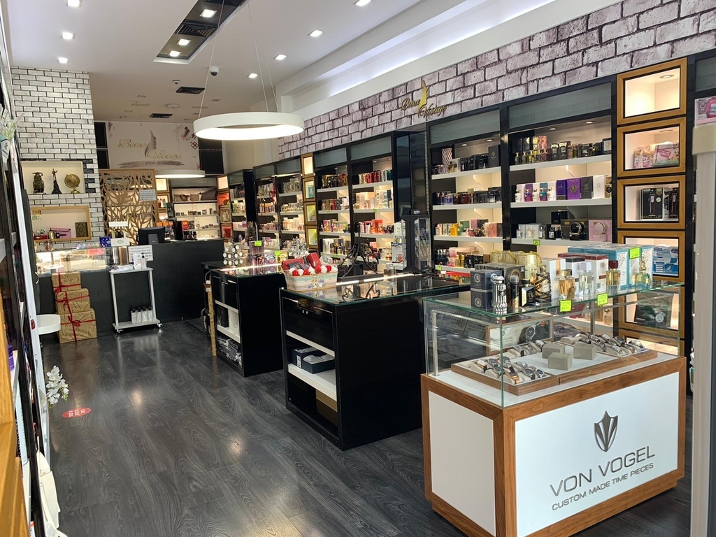 פיו ויזאג בע"מ החנות