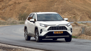 רכב טויוטה ראב 4, צילום: עמית שעל