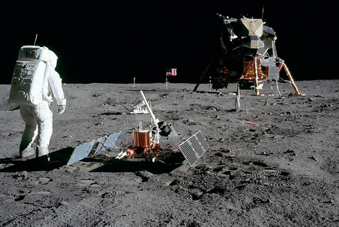 משימת אפולו 11 על הירח: באז אולדרין והנחתת "עיט", צילום: NASA