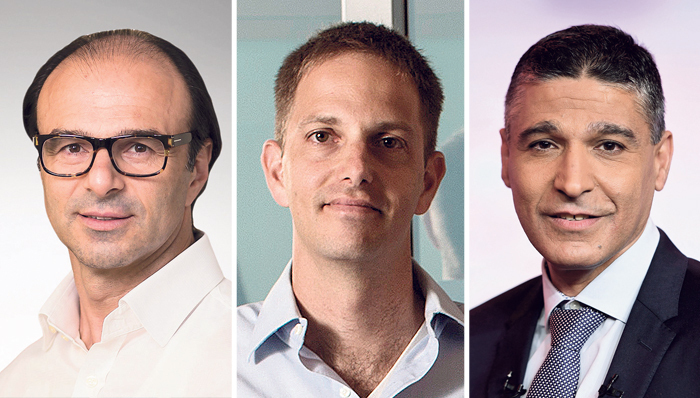 מימין מנכ"ל מזרחי טפחות משה לארי, מנהל יחידת ההשקעות הריאליות רון הוכמן ויו"ר ראדקו רפאל רפאלי (צילום: אבשלום ששוני, אלי אטיאס) מימין מנכ"ל מזרחי טפחות משה לארי מנהל יחידת ההשקעות הריאליות רון הוכמן ויו"ר ראדקו רפאל רפאלי