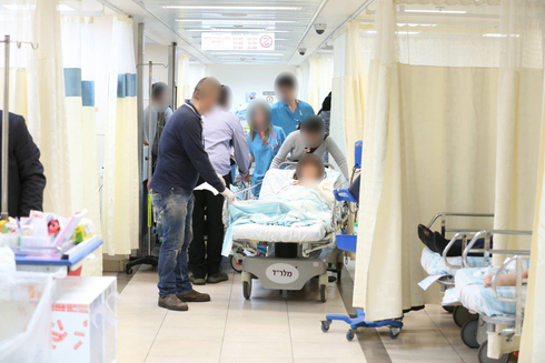עומס בחדר המיון בבית החולים רמב"ם בחיפה , צילום: אלעד גרשגורן