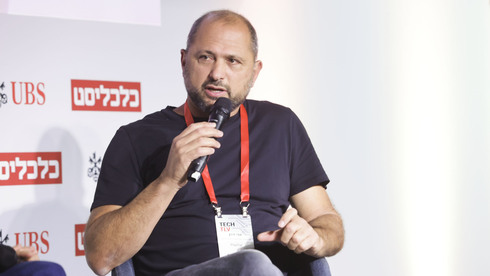 אפי דהן, מנהל אזור ישראל מרכז ומזרח אירופה ב-PayPal,  בפאנל בכנס TECH TLV של כלכליסט, צילום: אוראל כהן