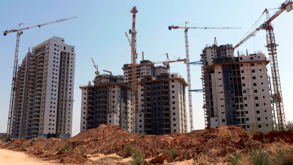הסרת מגבלת הפריים הורידה את הריבית הממוצעת והזניקה את היקף המשכנתאות לשיא