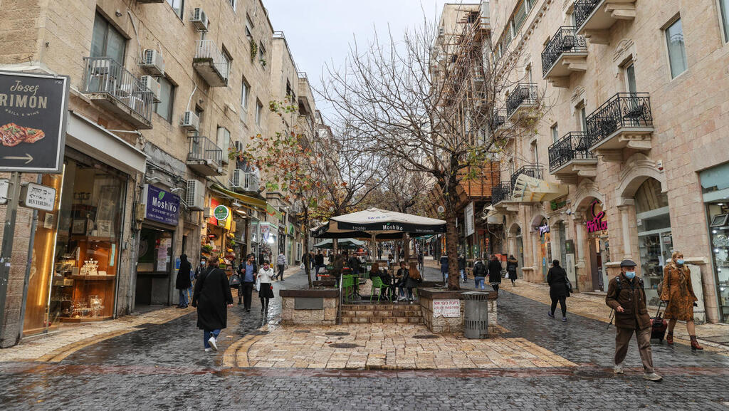 מדרחוב בירושלים, צילום: אלכס קולומויסקי