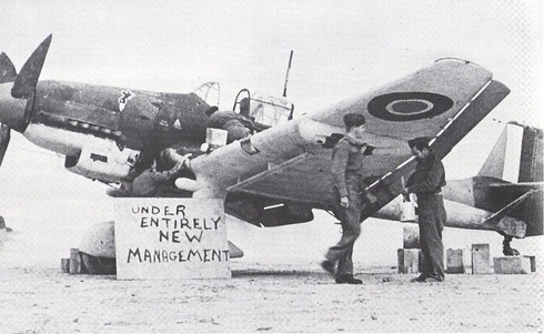"תחת הנהלה חדשה לחלוטין"; מטוס שטוקה בידיים בריטיות, צילום: IWM