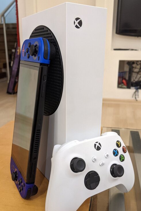 Xbox Series S הקטן בעל אורך דומה לנינטנדו סוויץ
