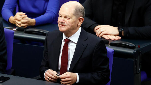 אולף שולץ קנצלר גרמניה החדש אחרי אישור מינויו בפרלמנט גרמניה
