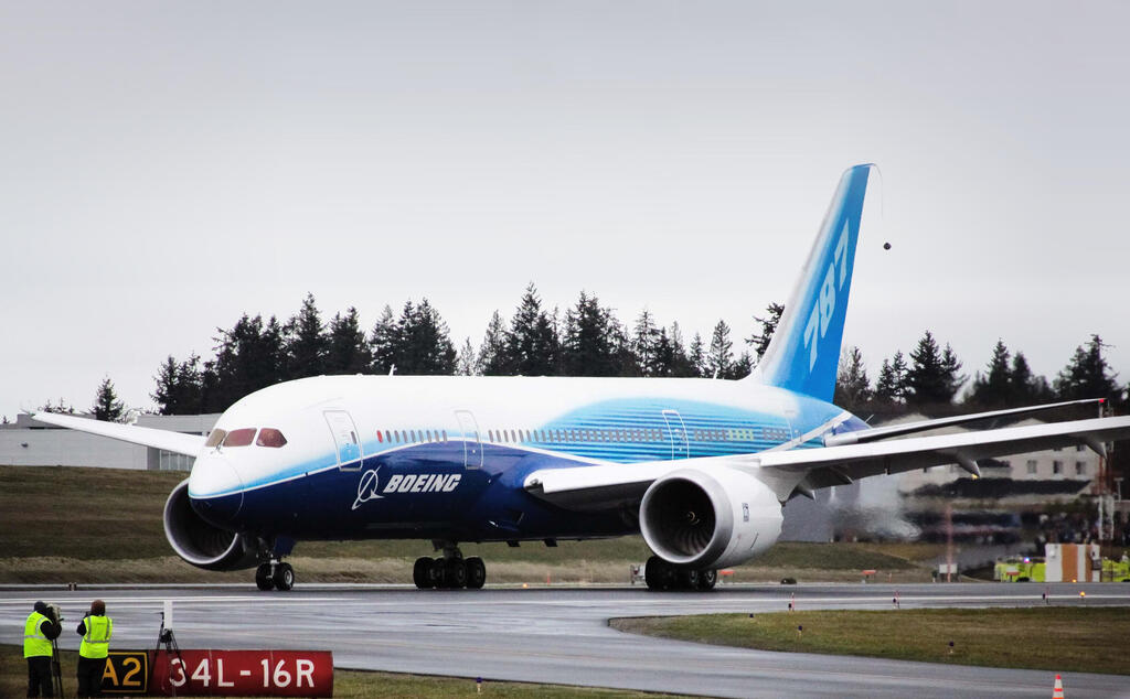 A Christmas present? Roman Abramovich with a new $ 350 million Dreamliner