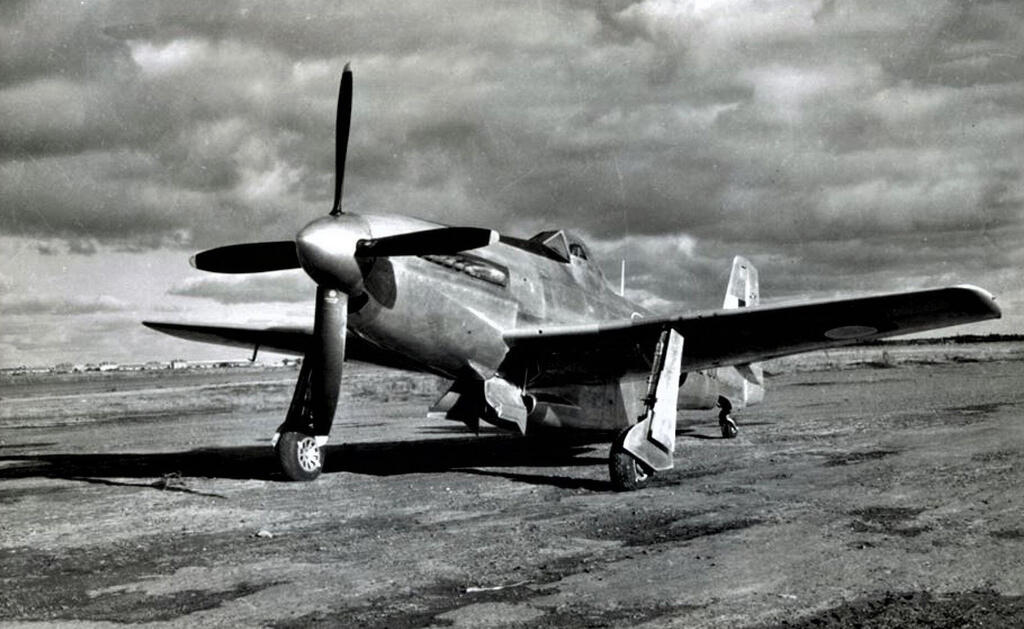 הקברניט אוסטרליה מטוס קרב מלחמת העולם השנייה