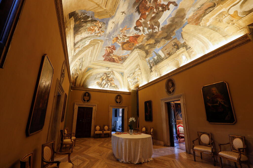 וילה אורורה רומא מכירה פומבית ציורי קיר של גוארצ'ינו