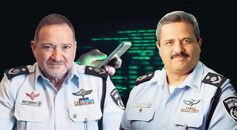 Former Israel Police Chief Roni Alsheikh and current head Kobi Shabtai. 