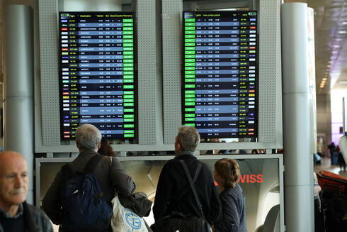 לוח טיסות בנמל התעופה בן גוריון, צילום: ענר גרין