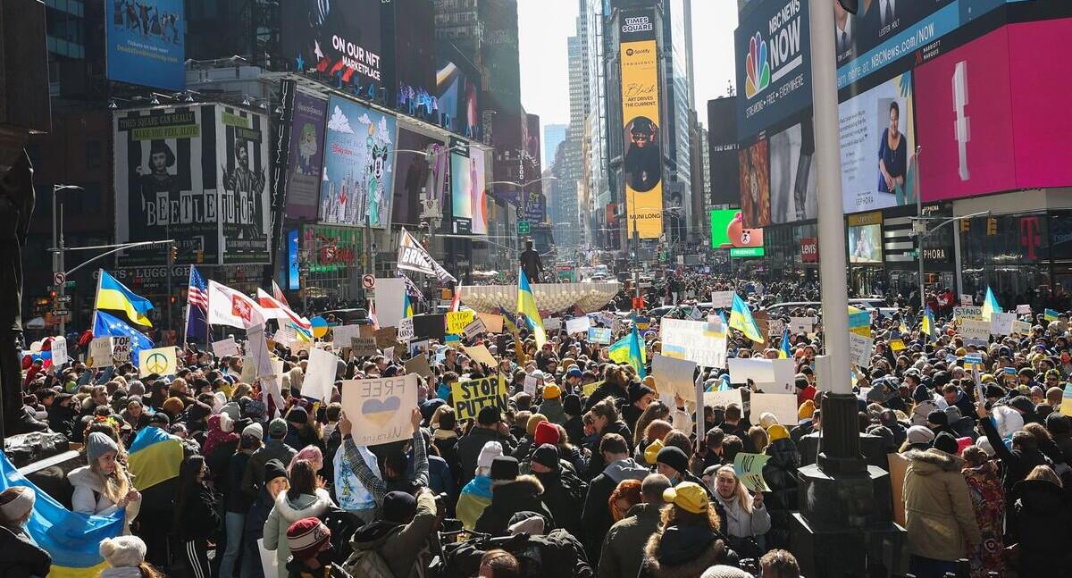  פוטו הפגנות למען אוקראינה ניו יורק 
