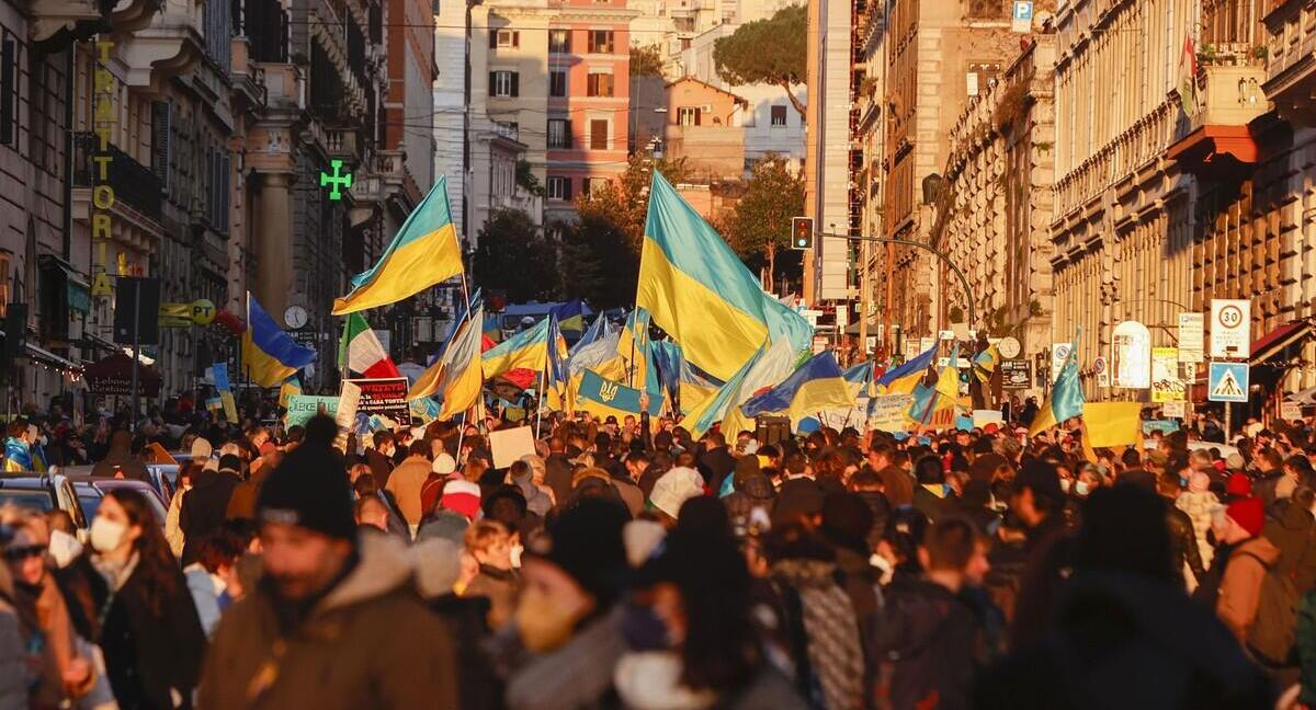  פוטו הפגנות למען אוקראינה רומא איטליה 