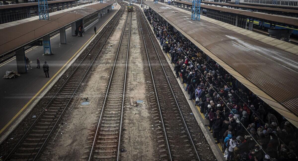 פוטו פליטים אוקראינה תחנת רכבת