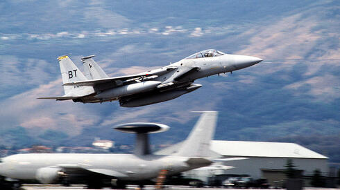F15 אמריקאי ממריא למשימת אכיפה בבוסניה, צילום: USAF