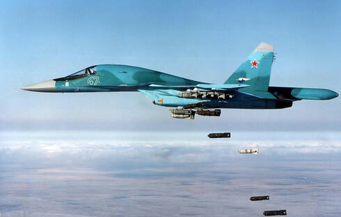 סוחוי 34 רוסי מטיל פצצות. איך עוצרים אותו?, צילום: mil.ru