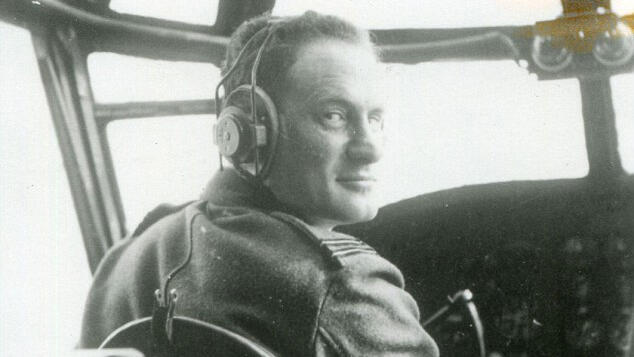 הטייס היהודי הנמלט שנקם בנאצים בזהות גנובה