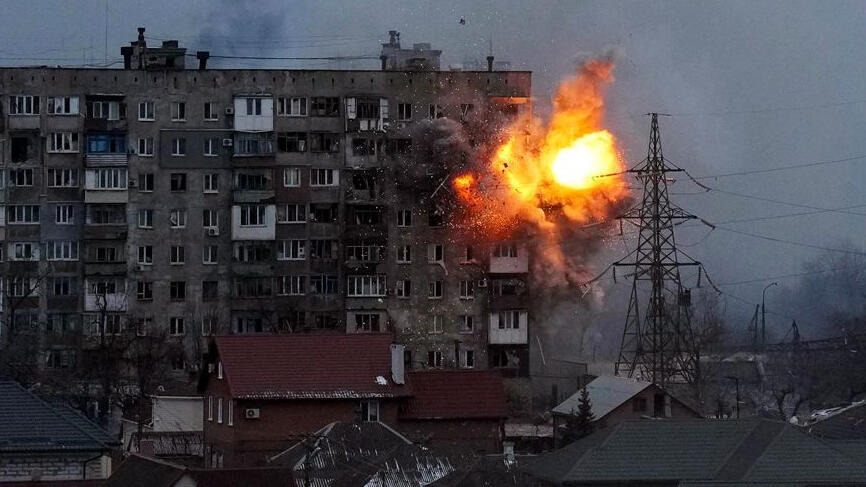 הקברניט הפצצת טרור אוקראינה מפציץ 