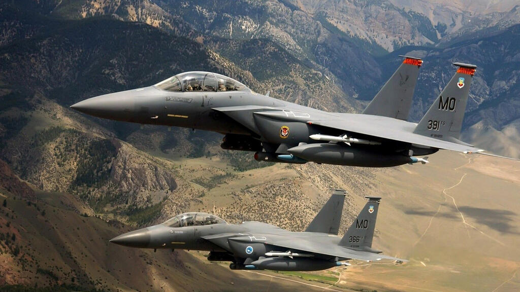 הקברניט F15 אפגניסטן מטוס קרב