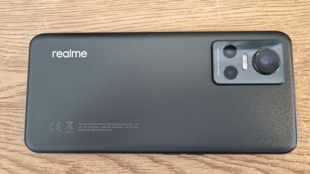 Realme GT Neo 3: not the most impressive smartphone but with crazy fast charging